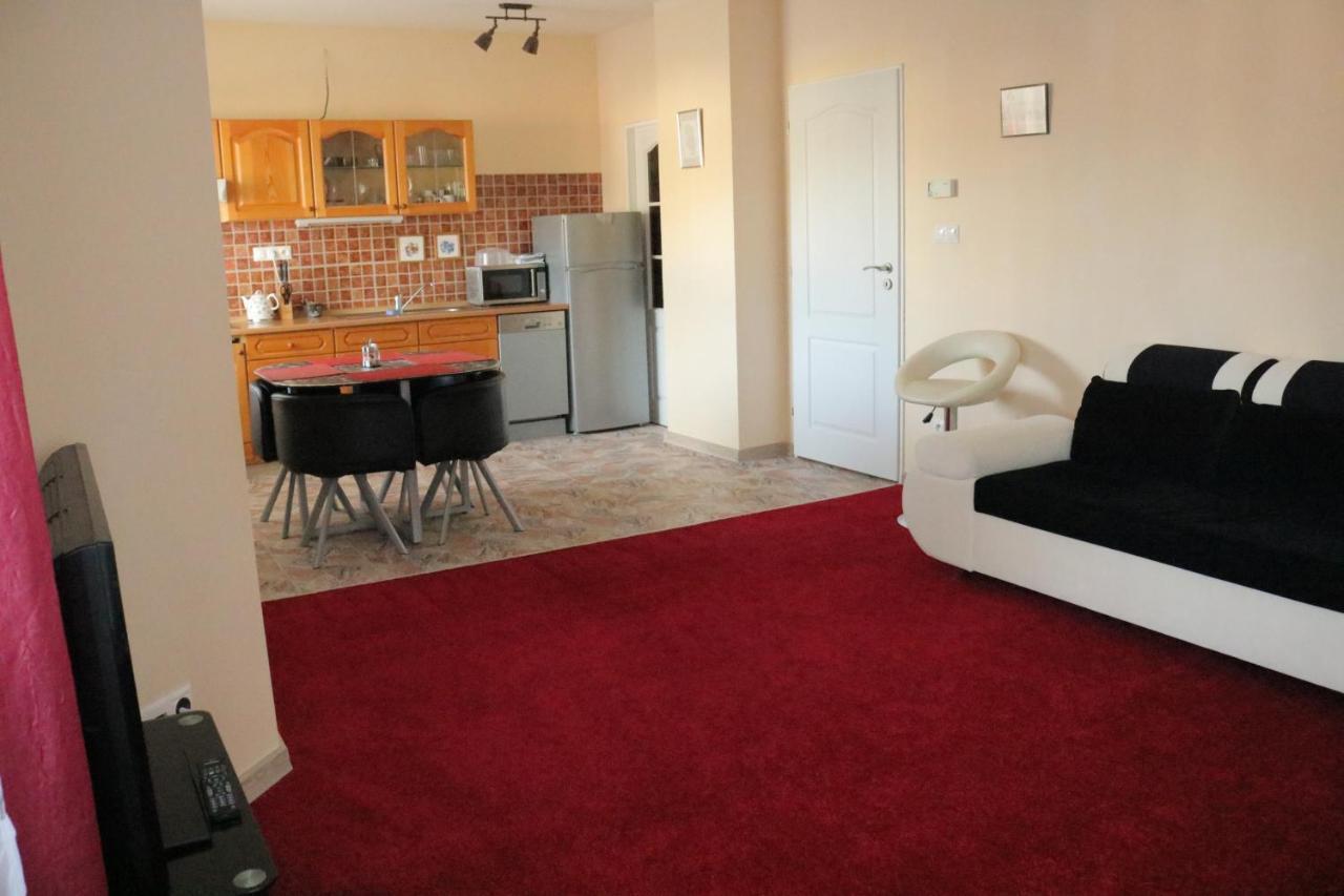 Apartments Vera Karlowe Wary Zewnętrze zdjęcie
